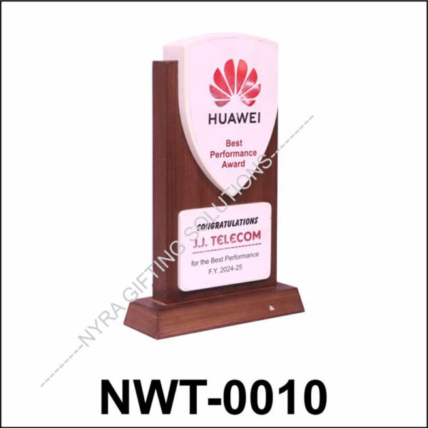 NWT-0010 Shield Performance Trophy