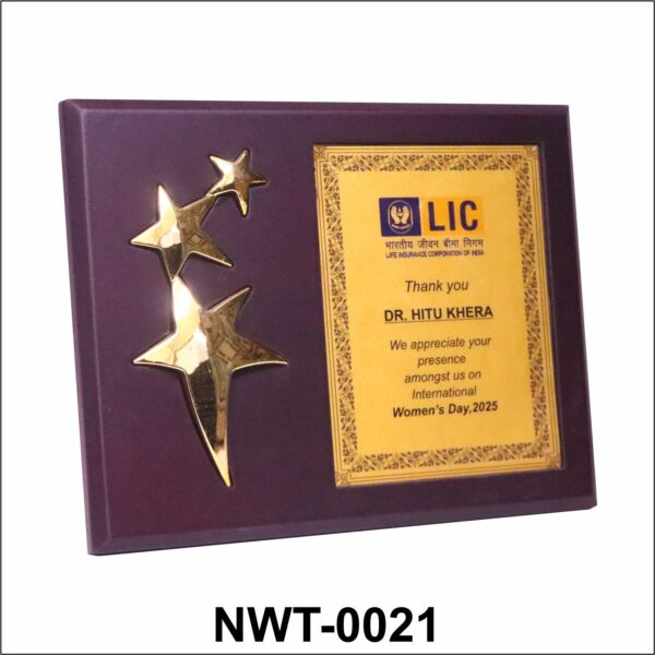 NWT-0021 is an elegant wooden plaque