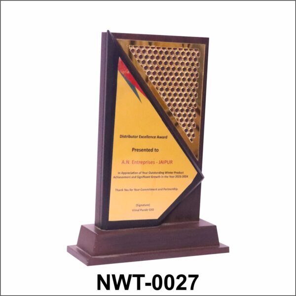 NWT-0027-Distributor Excellence Trophy